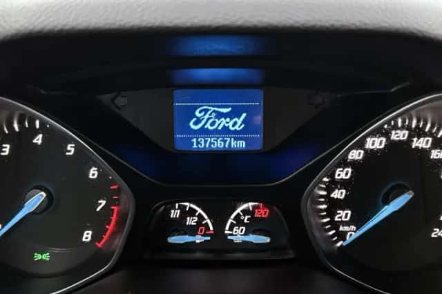 Ford Focus (2013) thumbnail 12