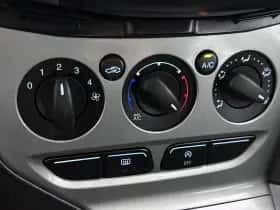 Ford Focus thumbnail 19