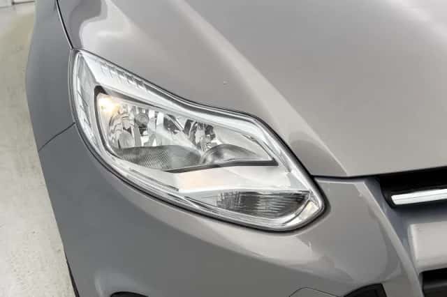 Ford Focus (2013) thumbnail 21