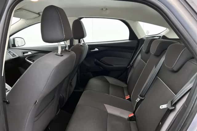 Ford Focus (2013) thumbnail 26