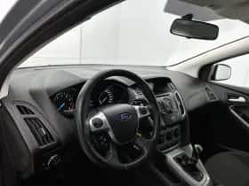 Ford Focus thumbnail 9