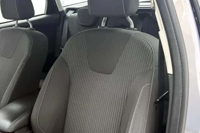 Ford Focus (2013) thumbnail 13