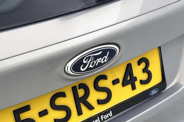 Ford Focus (2013) thumbnail 15