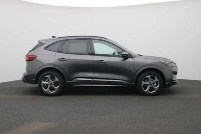 Ford Kuga (2025) thumbnail 6