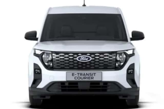 Ford Transit Courier (2026) thumbnail 3