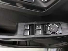Ford Kuga thumbnail 36