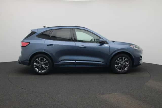 Ford Kuga (2021) thumbnail 6
