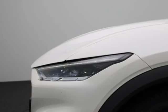 Ford Mustang Mach-E (2021) thumbnail 15