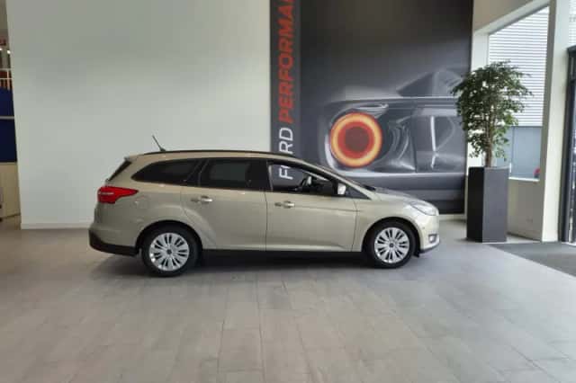 Ford Focus (2017) thumbnail 4
