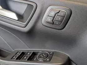 Ford Kuga thumbnail 12