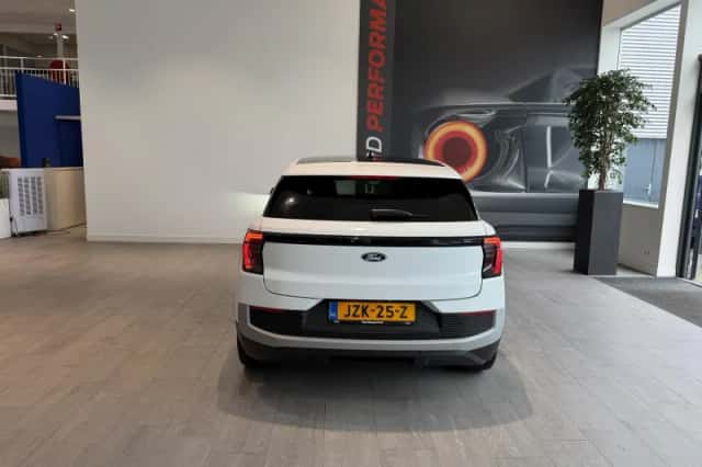 Ford Explorer (2026) thumbnail 5