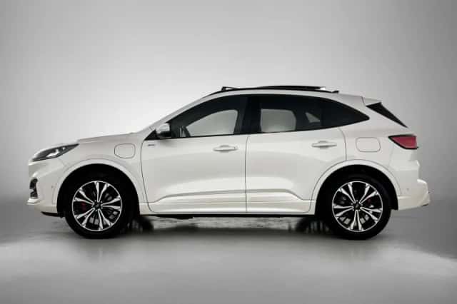 Ford Kuga (2021) thumbnail 2