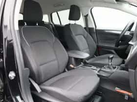 Ford Focus thumbnail 34