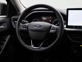 Ford Focus thumbnail 10