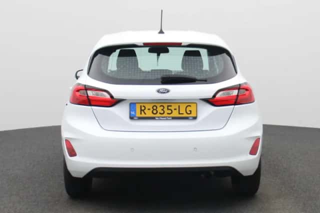 Ford Fiesta (2022) thumbnail 5