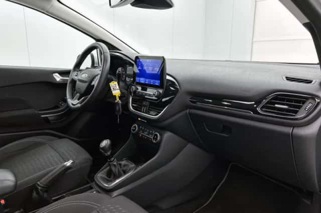 Ford Fiesta (2021) thumbnail 18