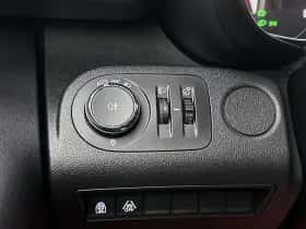 Opel Combo thumbnail 25