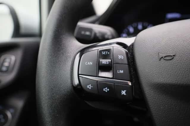 Ford Fiesta (2021) thumbnail 18