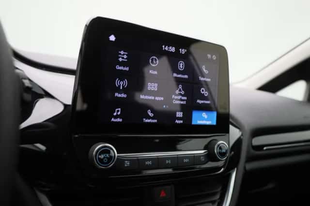 Ford Fiesta (2021) thumbnail 24