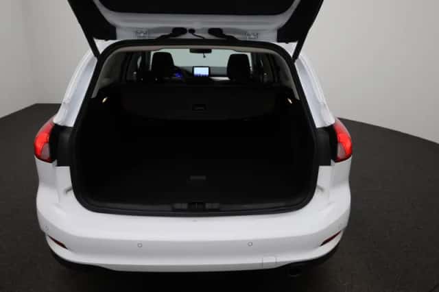 Ford Focus (2021) thumbnail 11