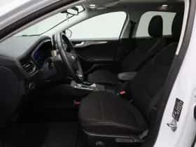 Ford Focus thumbnail 9