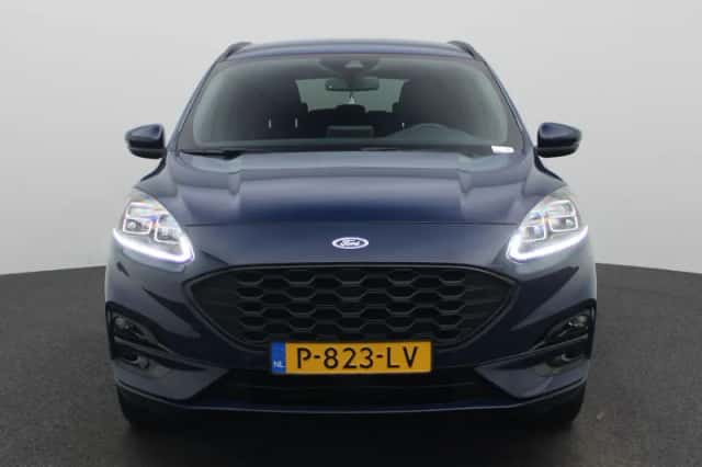 Ford Kuga (2022) thumbnail 3