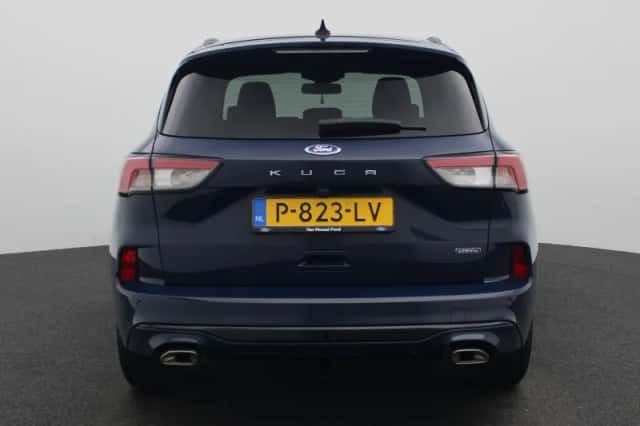 Ford Kuga (2022) thumbnail 5