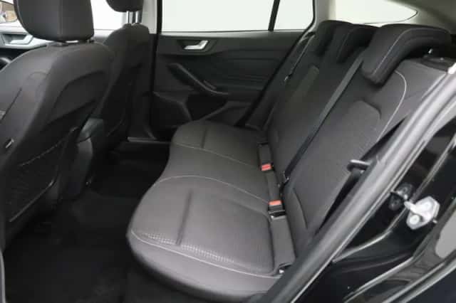 Ford Focus (2021) thumbnail 12