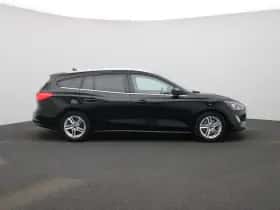 Ford Focus thumbnail 6