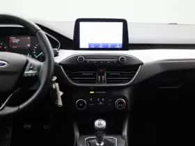 Ford Focus thumbnail 8
