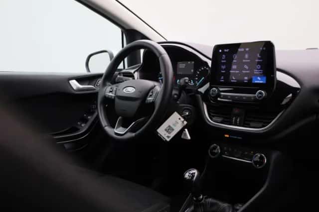 Ford Fiesta (2023) thumbnail 28