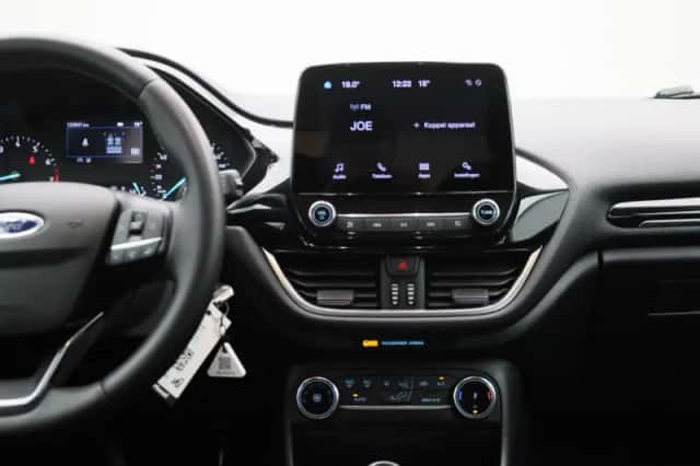 Ford Fiesta (2023) thumbnail 9