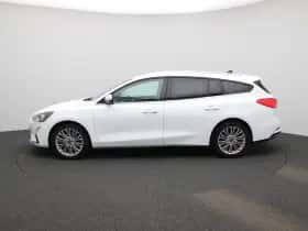 Ford Focus thumbnail 4