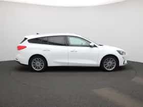 Ford Focus thumbnail 6