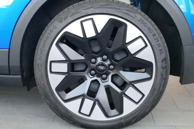 Ford Explorer (2025) thumbnail 10