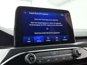 Ford Kuga (2023) thumbnail 13