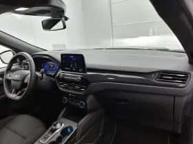 Ford Kuga (2023) thumbnail 18