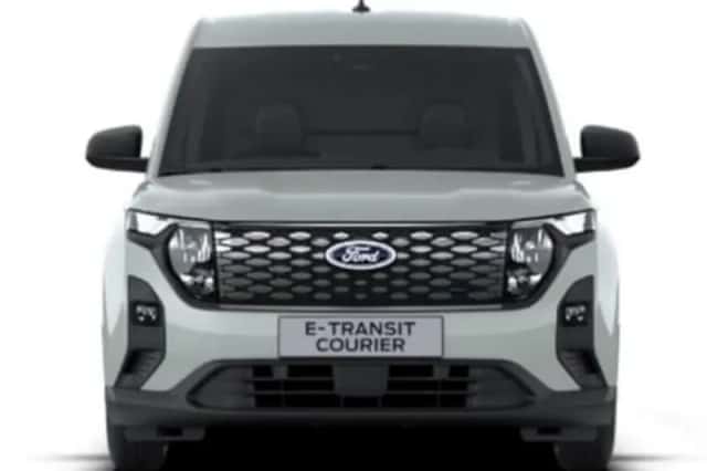 Ford Transit Courier (2026) thumbnail 3