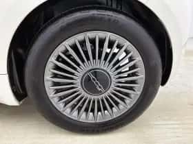 Fiat 500 (2022) thumbnail 40