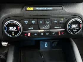 Ford Focus thumbnail 17