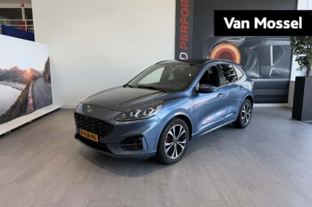 Ford Kuga (2022) thumbnail 1