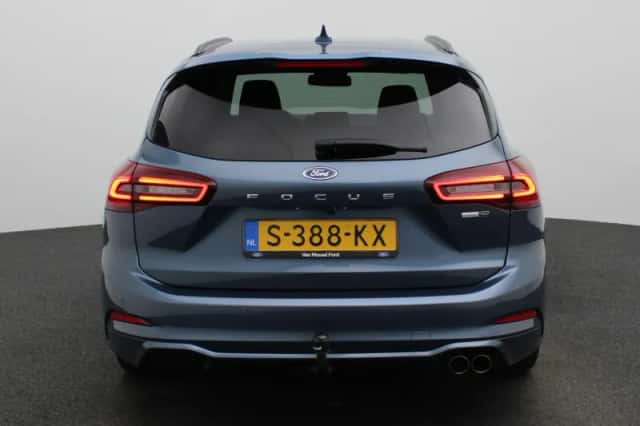 Ford Focus (2023) thumbnail 5