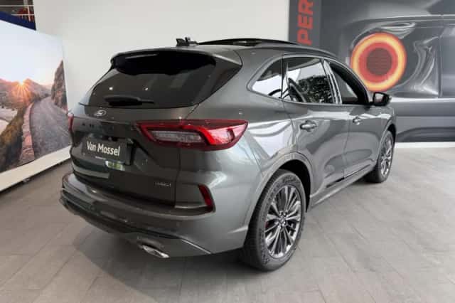 Ford Kuga (2026) thumbnail 3