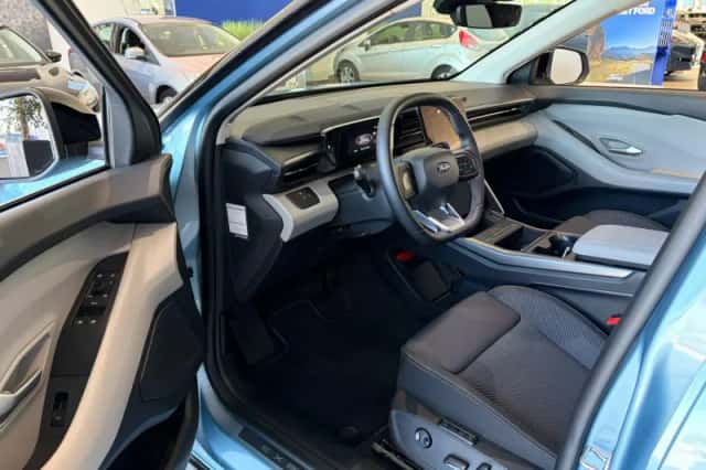 Ford Explorer (2026) thumbnail 5