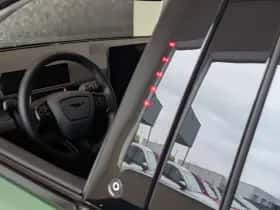 Ford Mustang Mach-E thumbnail 30