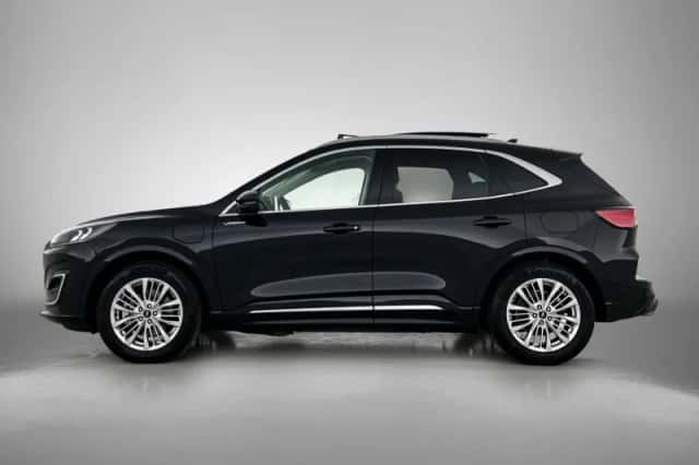 Ford Kuga (2021) thumbnail 2
