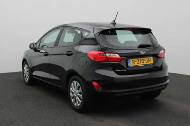 Ford Fiesta (2022) thumbnail 2