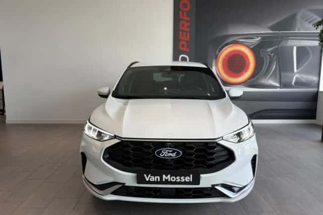 Ford Kuga (2026) thumbnail 3
