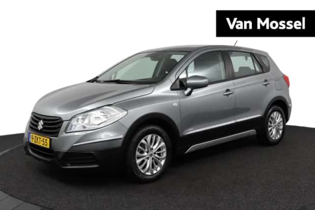 Suzuki S-Cross (2015) thumbnail 1