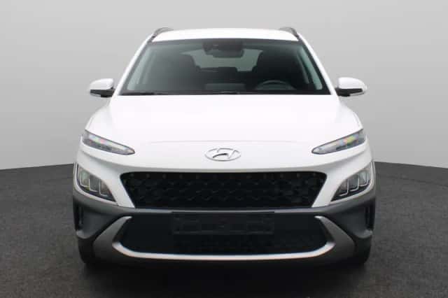 Hyundai Kona (2023) thumbnail 4